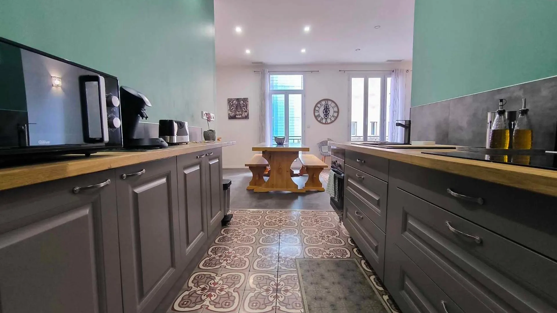 Apartment Appartement Climatise A Deux Pas Des Remparts Avignon